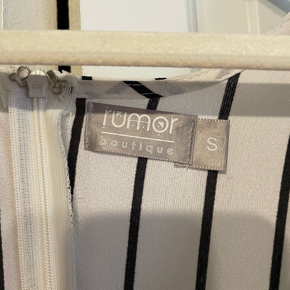 Striped Plunge Neck Romper - Picture 2 of 2